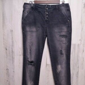 33x27 Free People Black Distressed Destroyed Ankle